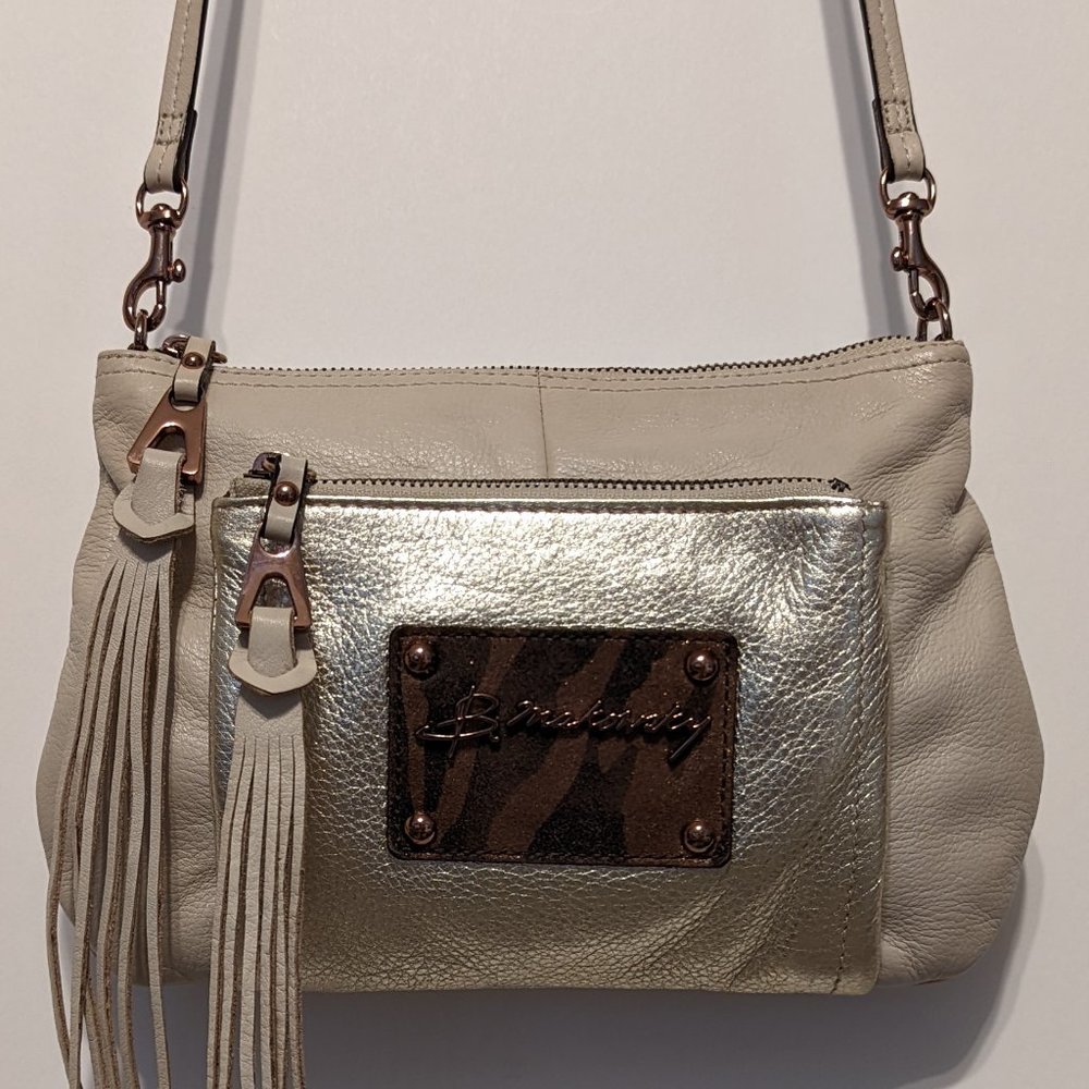 NWOT--B. MAKOWSKY "Rochelle" Beige/Metallic Silver Pebble Leather Crossbody Bag